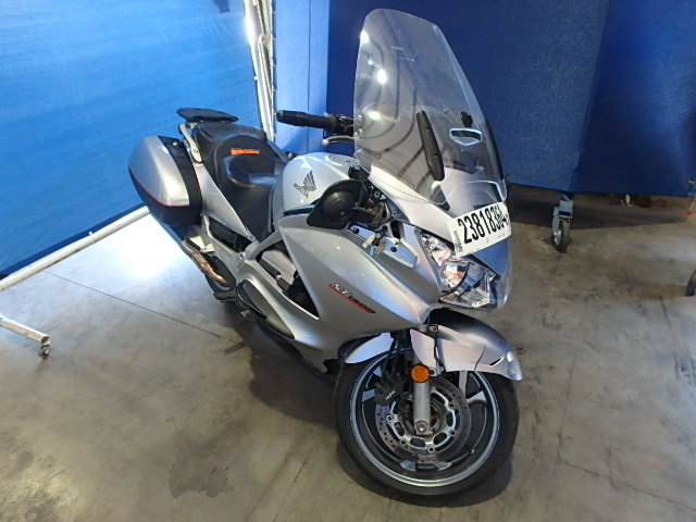 Honda ST1300A