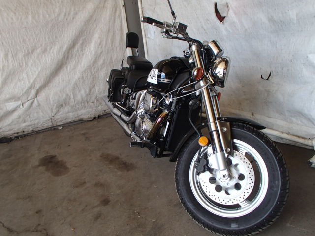 Suzuki VZ800K