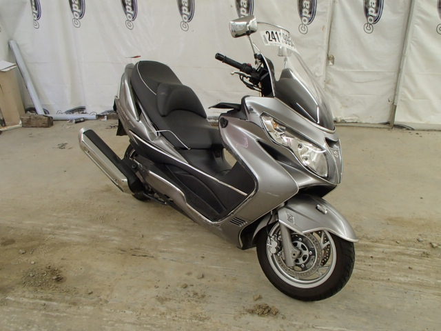 Suzuki AN400