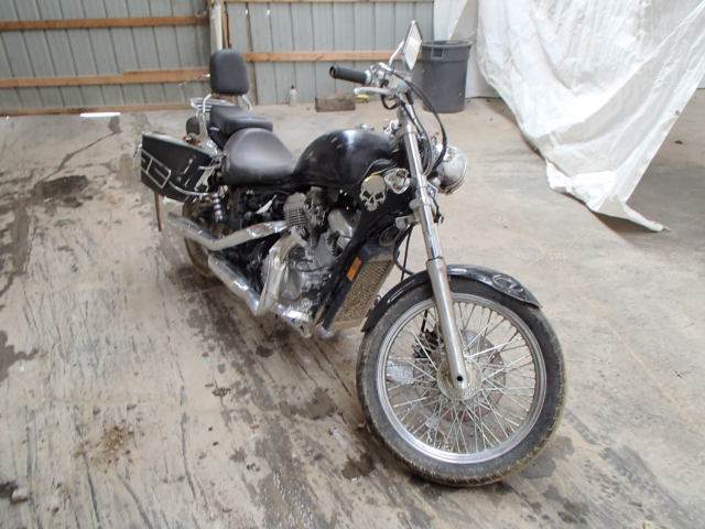 Honda VT600C (SHADOW VLX)