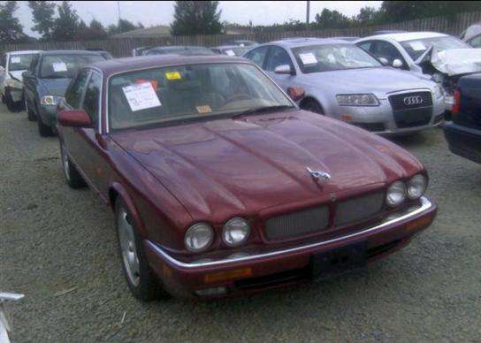 Jaguar XJR