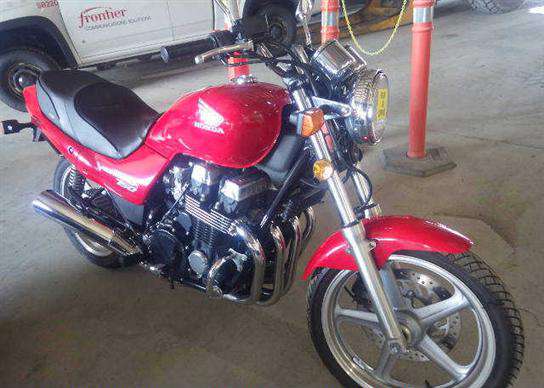 Honda CB750 (Nighthawk 750)