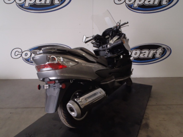Suzuki AN400