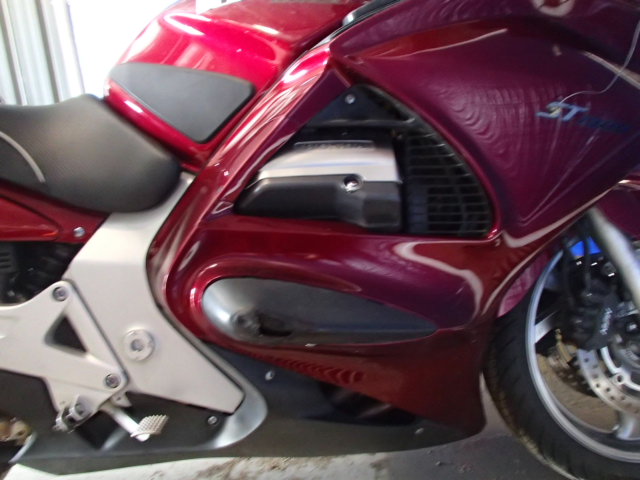 Honda ST1300A
