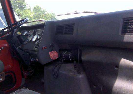 Ford LA9000