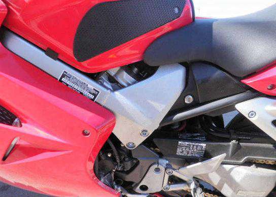 Honda VFR800 (INTERCEPTOR)