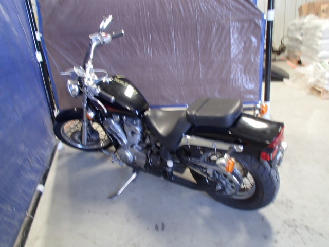 Honda VT600C (SHADOW VLX)