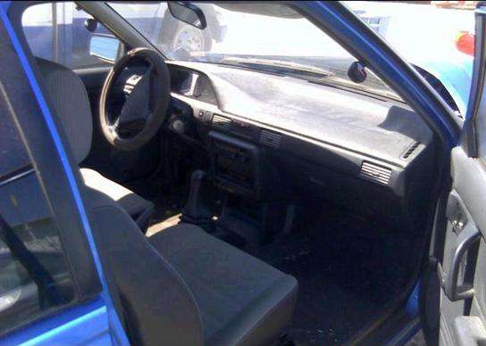Mazda 323