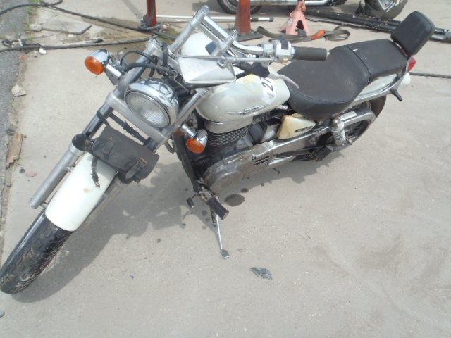 Suzuki LS650