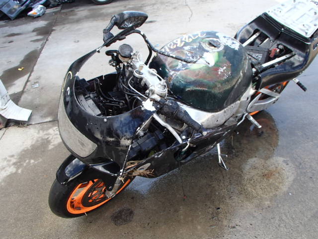 Suzuki GSX-R750