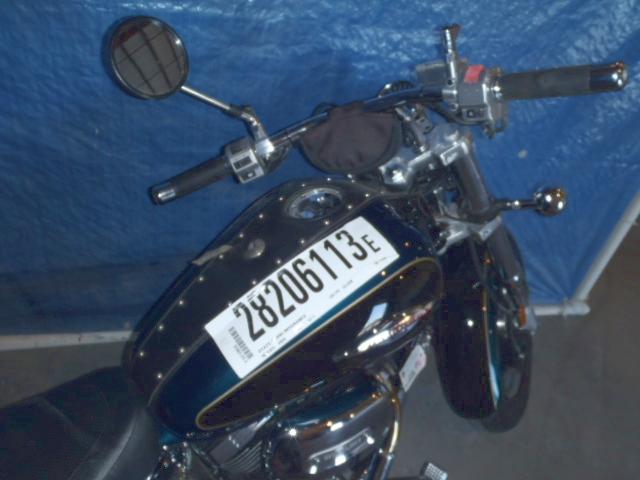 Suzuki VZ800