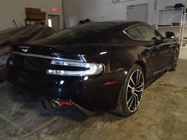 Aston Martin DBS