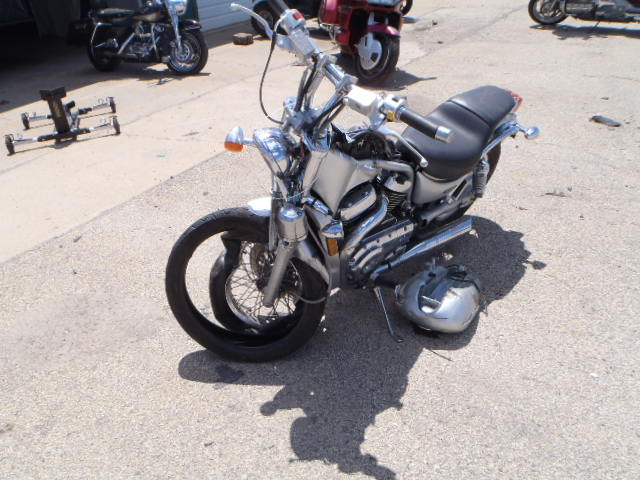 Suzuki VS800
