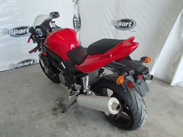 Suzuki SV1000 / SV1000S