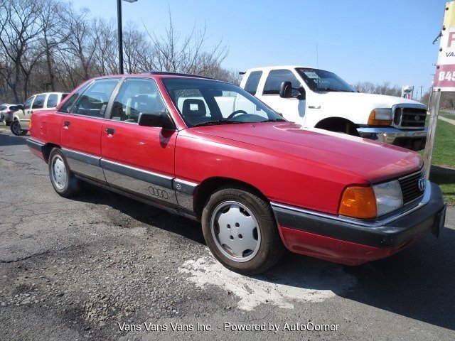 Audi 100
