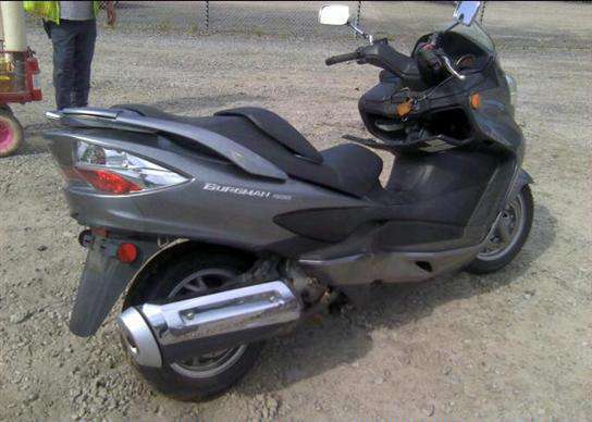 Suzuki AN400A