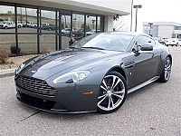 Aston Martin V12 Vantage