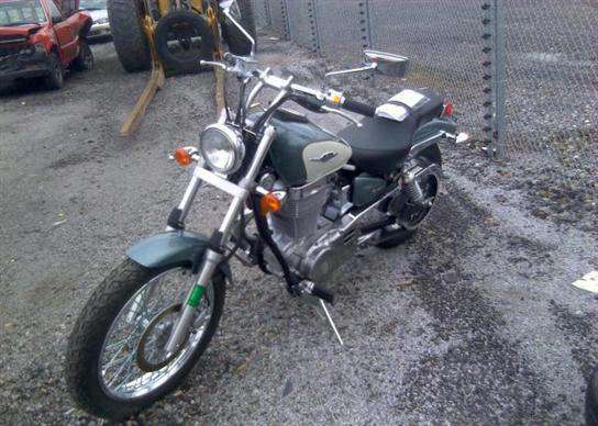 Suzuki LS650L