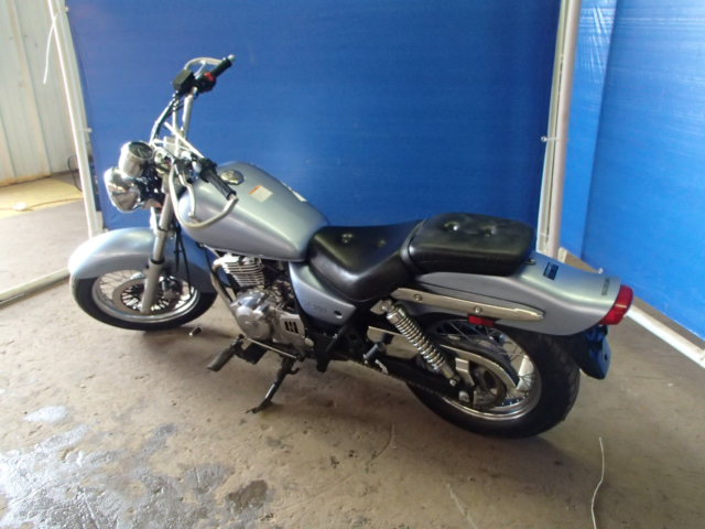 Suzuki GZ250