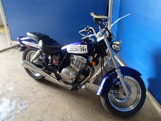 Suzuki GZ250