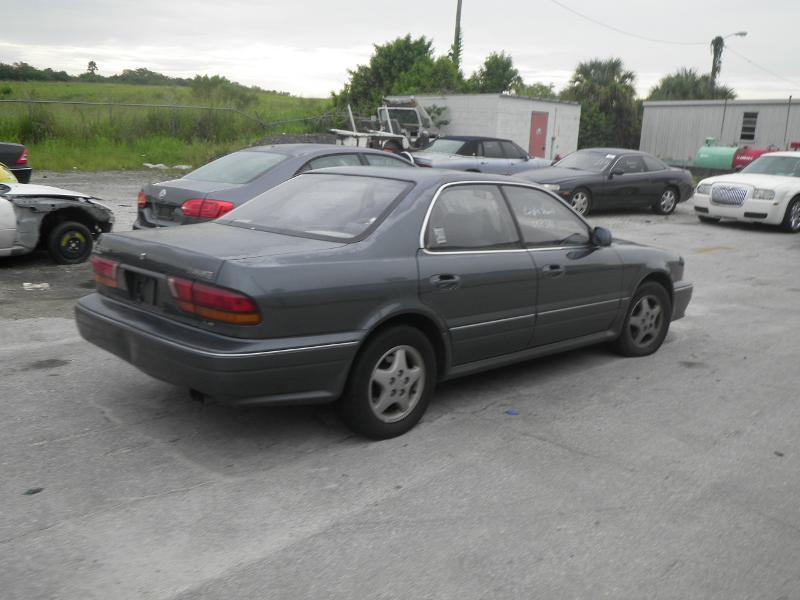 Mitsubishi Diamante