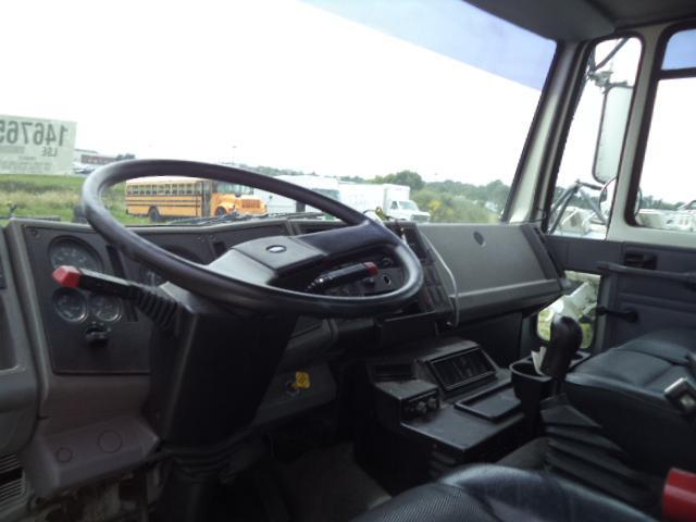 Ford CF7000