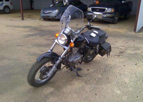 Suzuki GZ250