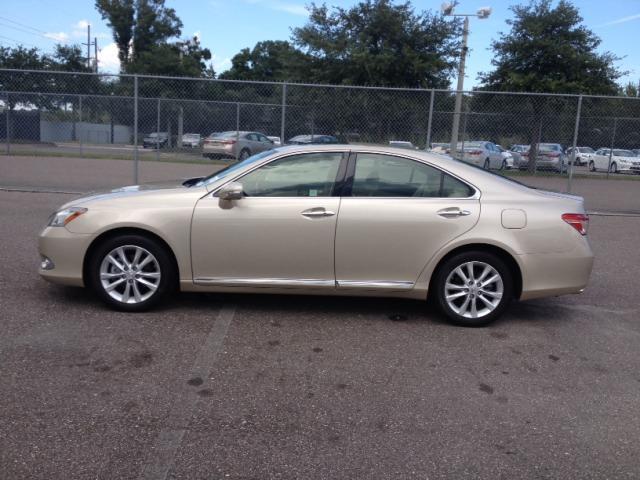 2010 Lexus ES