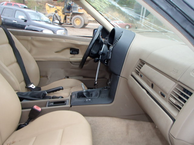 BMW 318iS