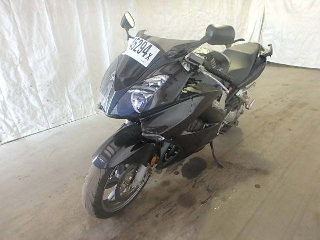 Honda VFR800A (INTERCEPTOR)