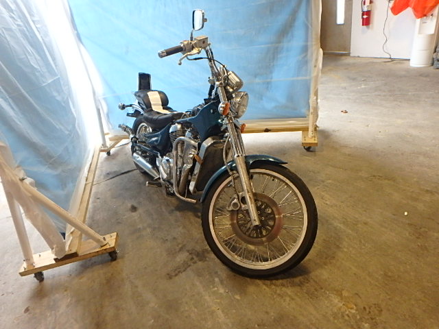 Suzuki VS800