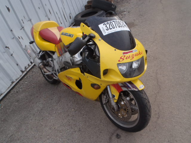 Suzuki GSX-R750