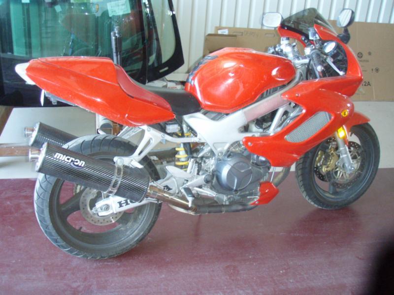 Honda VTR1000F (SUPERHAWK)