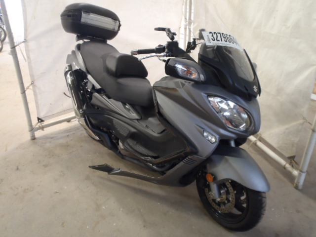 Suzuki AN650L