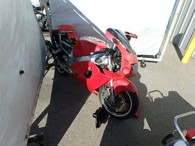 Suzuki GSX-R750