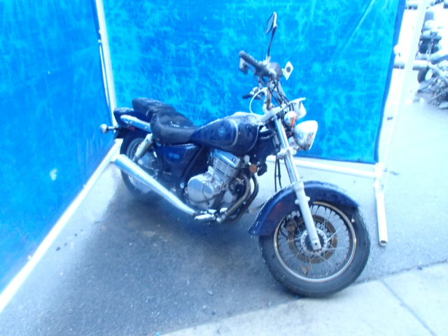 Suzuki GZ250K