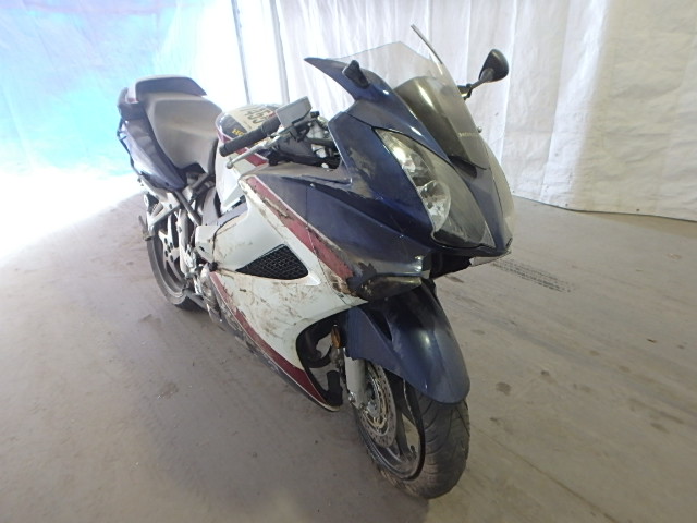 Honda VFR800A (INTERCEPTOR)