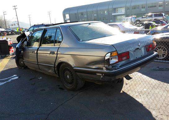 BMW 735i
