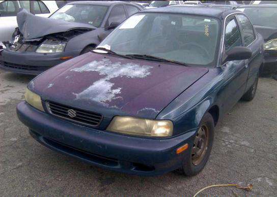 Suzuki Esteem