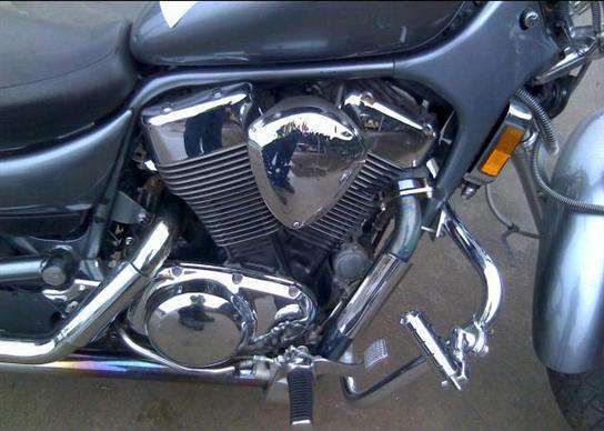 Suzuki VS1400