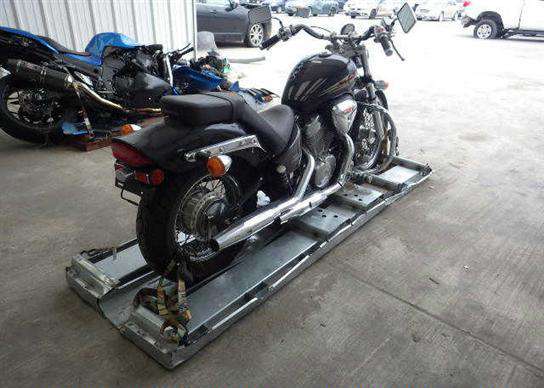 Honda VT600C (SHADOW VLX)