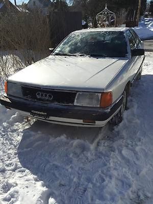 Audi 100