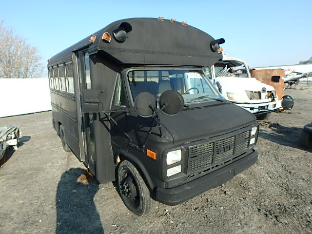 GMC Cutaway Van
