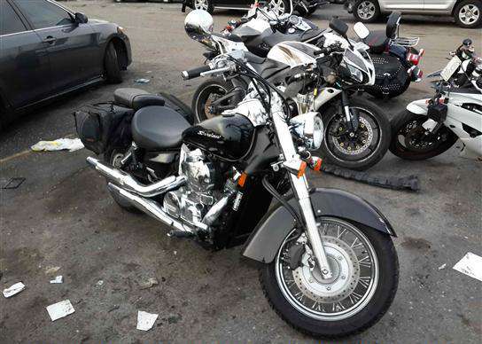 Honda VT750 (Shadow Aero)