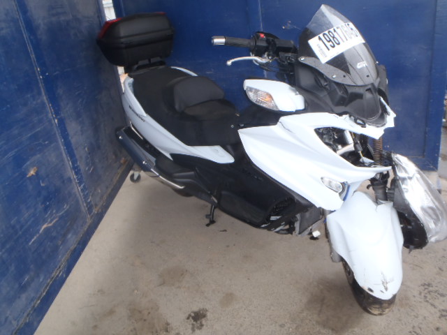Suzuki AN650L