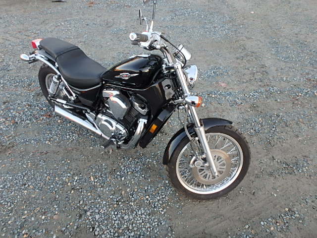 Suzuki VS800