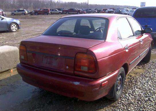 Suzuki Esteem