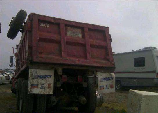 Ford LT8513