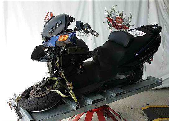 Suzuki AN650K