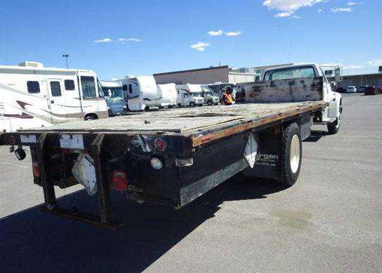 Ford F-700